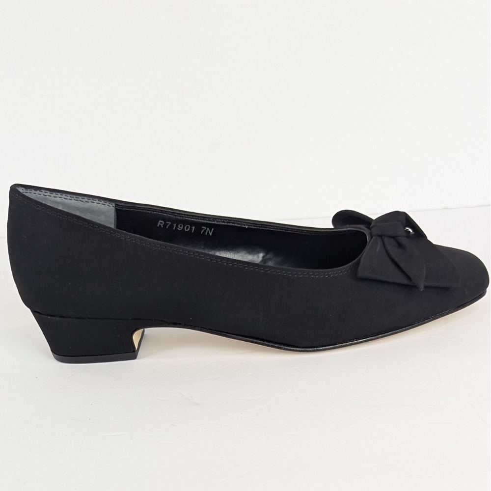 Rose Petals By Walking Cradles Dani Black Micro Pumps Size 7N Bow Career Heels - Picture 3 of 10